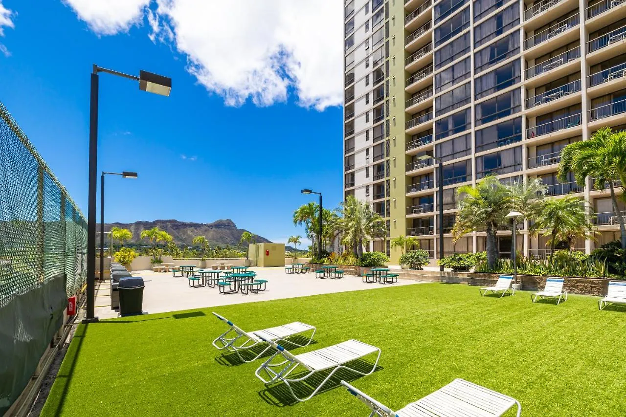הונולולו Newly Renovated 2 Bedroom Condo, 1 Block To Waikiki Beach, Free Parking 0*,  ארצות הברית